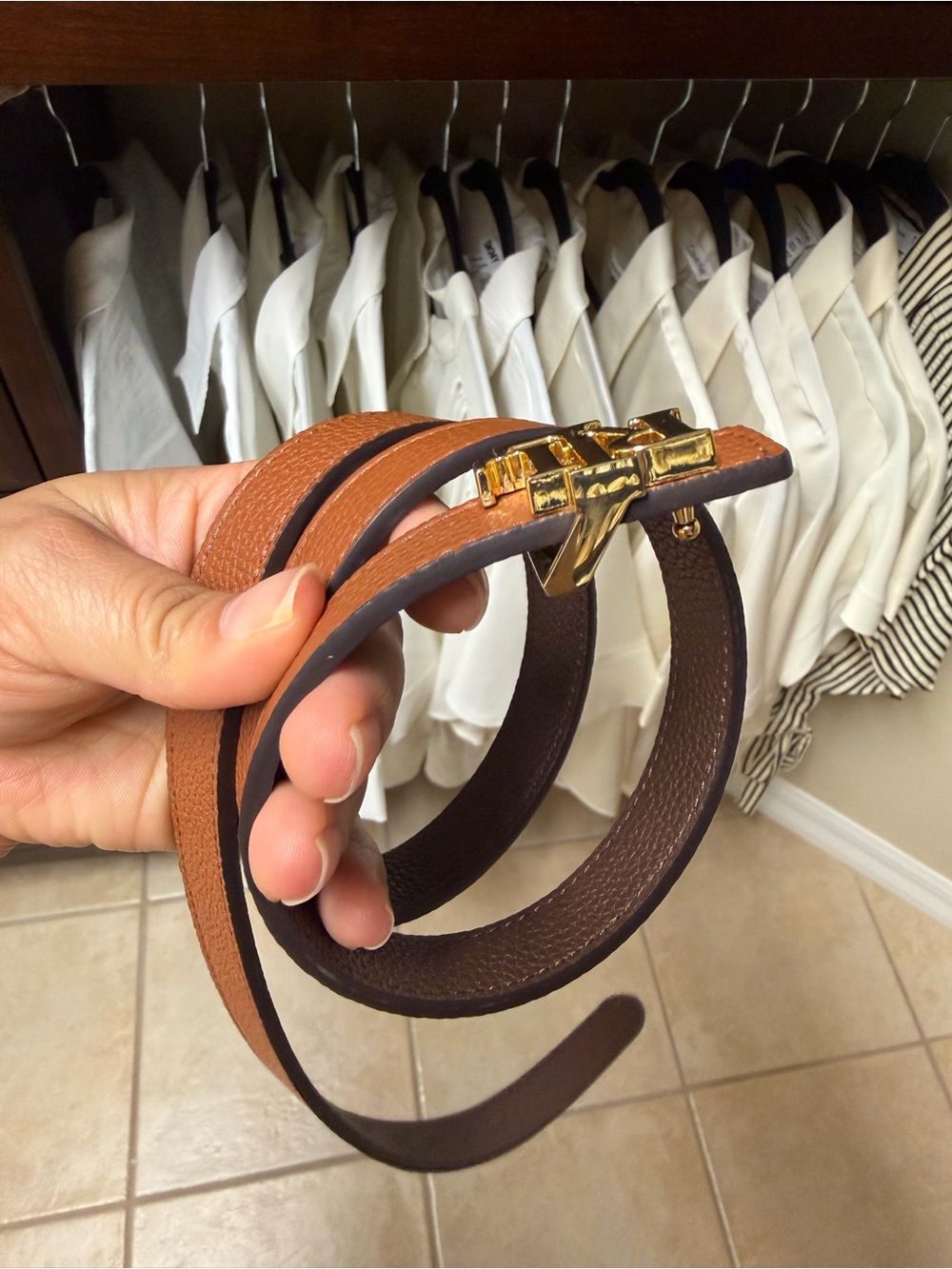 Ralph Lauren Pebbled Leather Belt with Gold RL Buckle - Brown - Picture 4 of 5